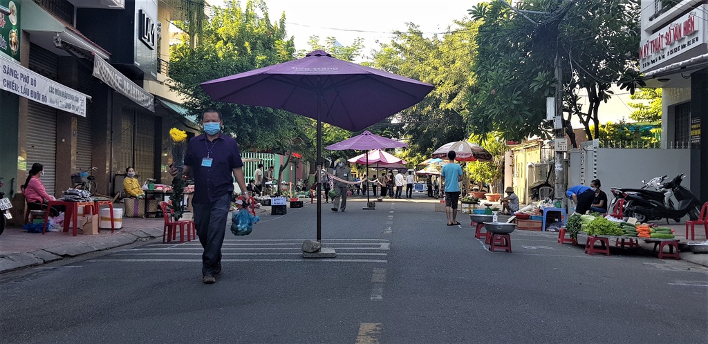 Mô hình "đưa chợ ra phố" tại Nha Trang được thực hiện hiệu quả